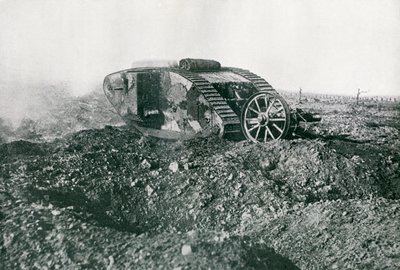 Char britannique de la Première Guerre mondiale en action sur le front occidental, 1917 - English Photographer